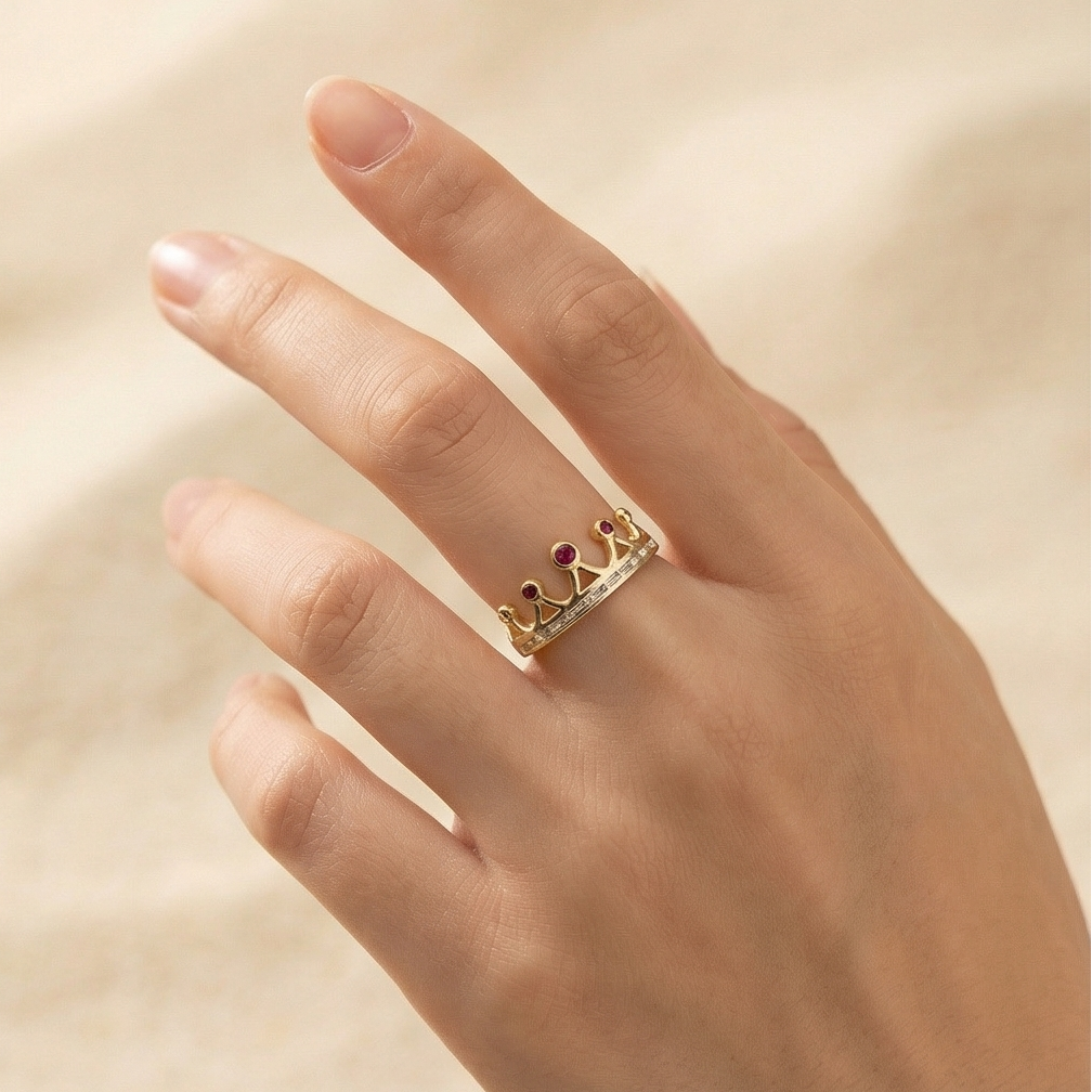 Anillo XV Años de Oro 14k Corona con Zirconias Rojas mod. 10263